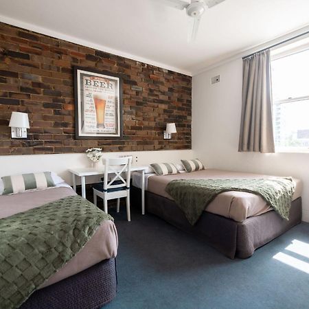 Hornsby Inn Bagian luar foto