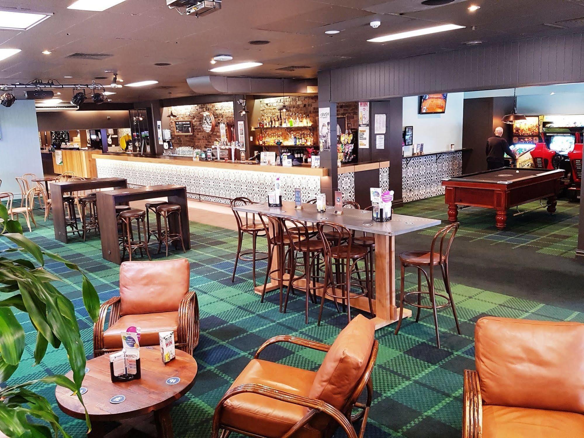 Hornsby Inn Bagian luar foto
