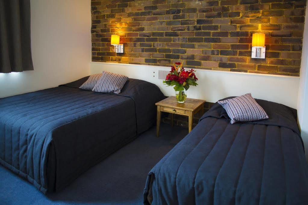 Hornsby Inn Bagian luar foto