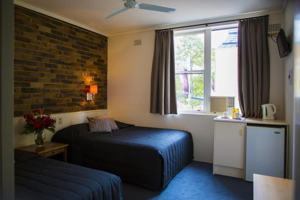 Hornsby Inn Bagian luar foto